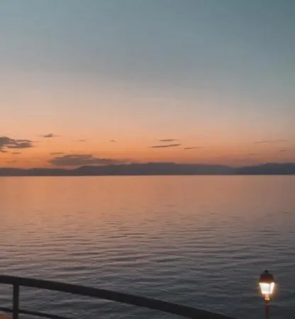 Blue Cave Luxury Maisonette View To The Corinthian Sea Xylokastro