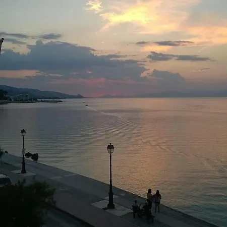 Blue Cave Luxury Maisonette View To The Corinthian Sea Appartamento Xylokastro