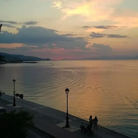 Blue Cave Luxury Maisonette View To The Corinthian Sea Appartamento *