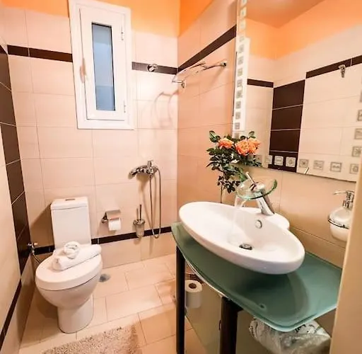 Blue Cave Luxury Maisonette View To The Corinthian Sea غزيلوكاسترون