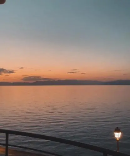 Blue Cave Luxury Maisonette View To The Corinthian Sea غزيلوكاسترون