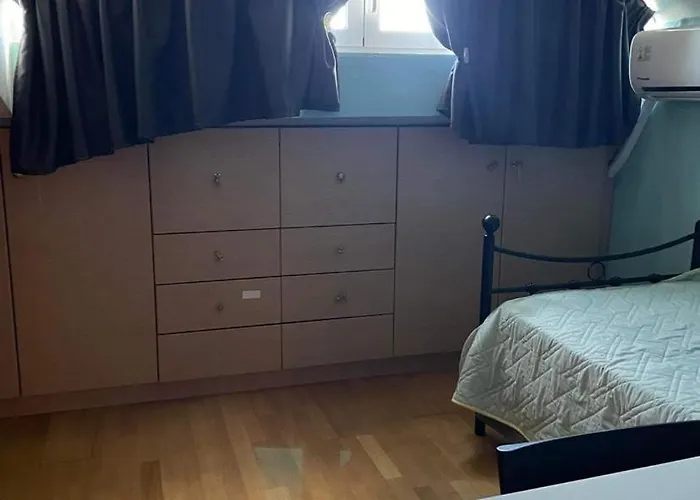 Blue Cave Luxury Maisonette View To The Corinthian Sea شقة *